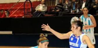 Dinamo Moskova: 66 - Kayseri Kaski: 61