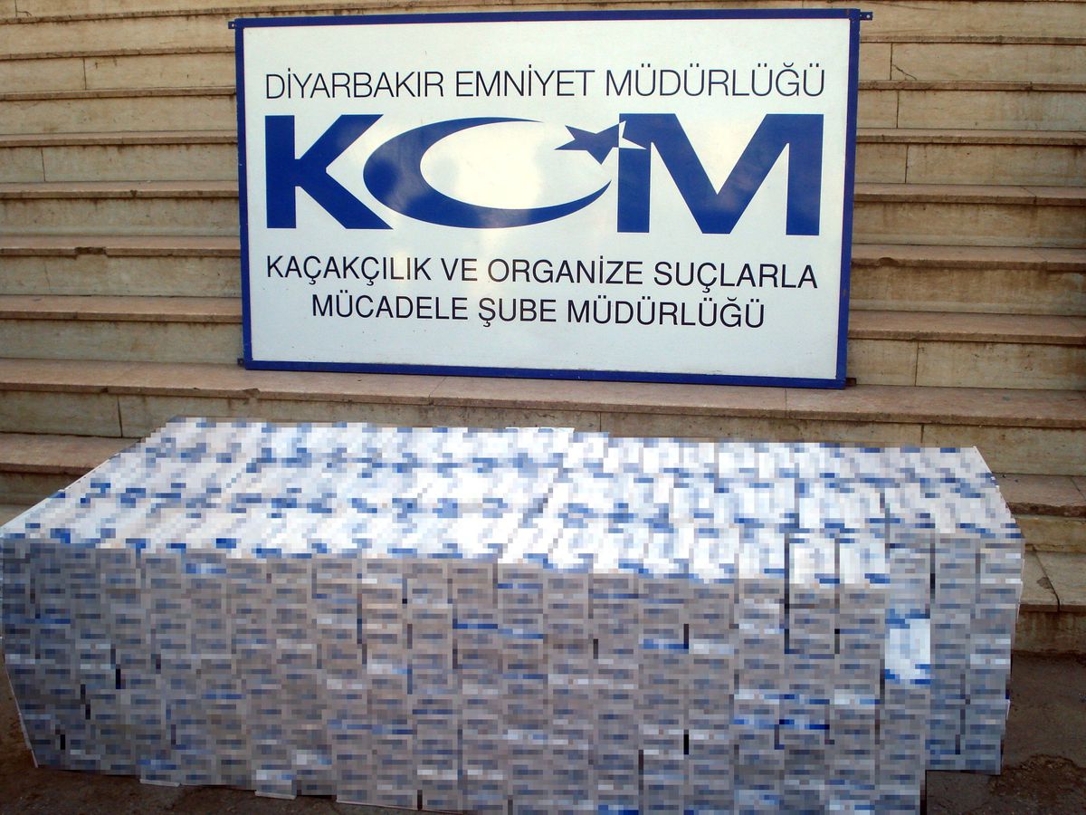 851 Bin Lira Değerinde Kaçak Sigara Ele Geçirildi