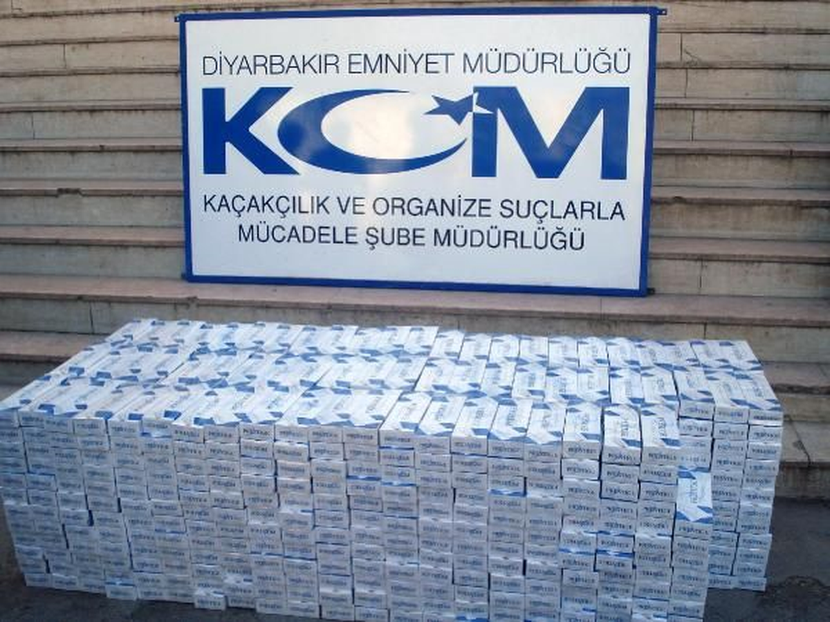 Diyarbakır\'da Gümrük Kaçağı Sigara Operasyonları