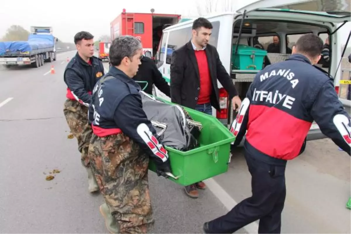 İpiyle Kendini Köprüde Astı