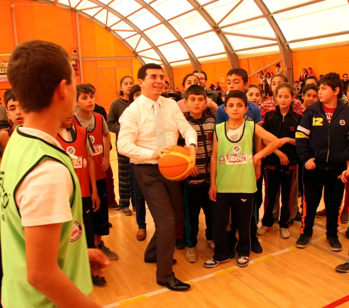 Kepez 2. Sokak Basketbolu Turnuvası Devam Ediyor