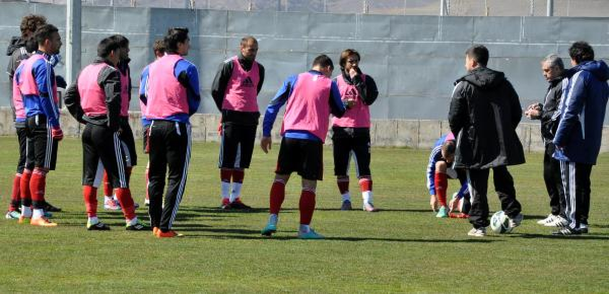 Liseli Tuğba Sivasspor Antremanında