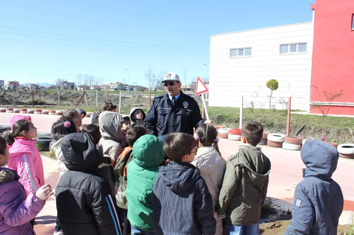 Miniklere Trafik Eğitimi