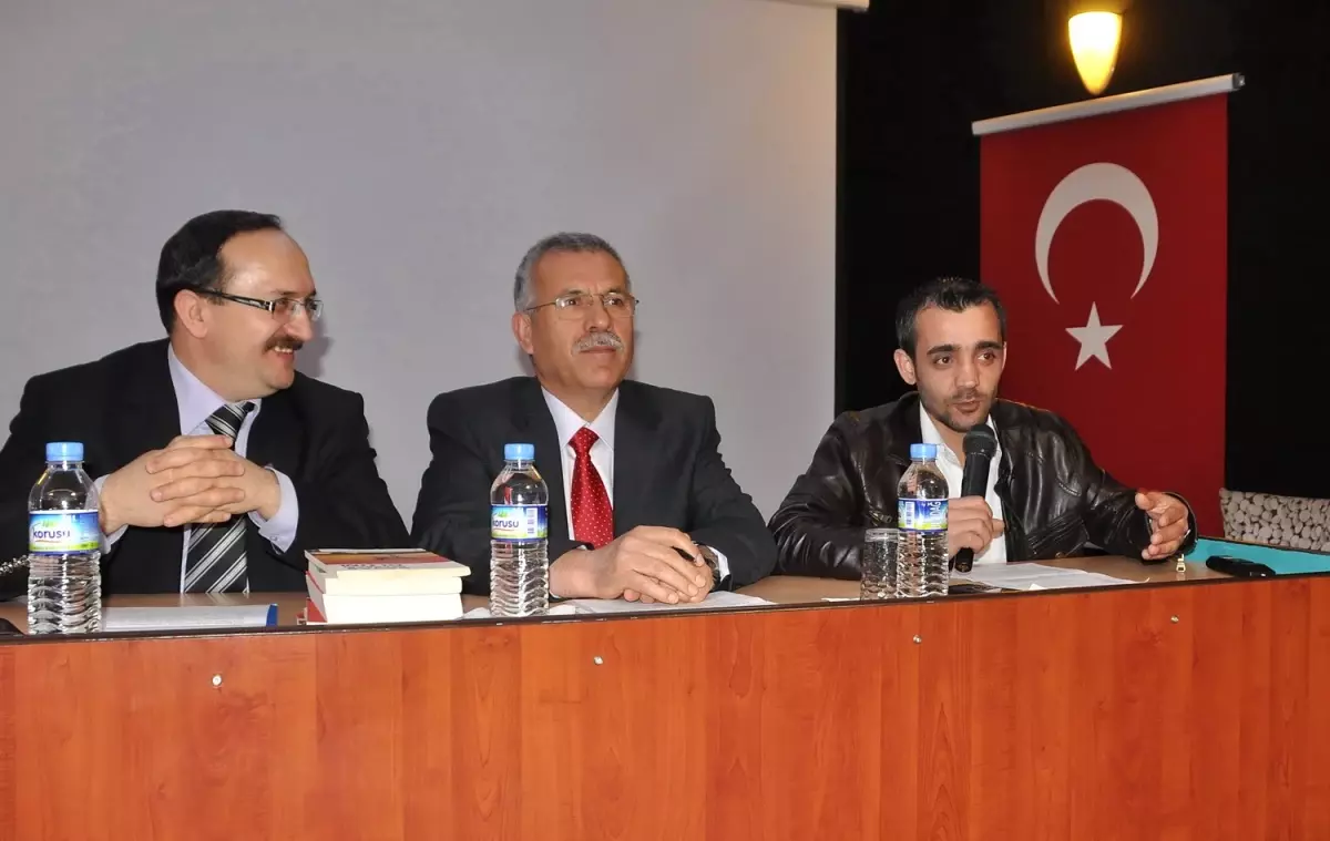 Öğrencilere Medya ve İletişim Konferansı