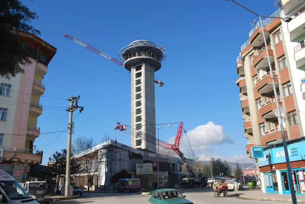 Turhal Kule\'de Belediyenin Kasasından Para Çıkmadı