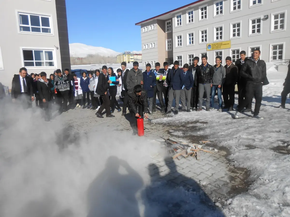 Varto\'da Deprem ve Yangın Tatbikat