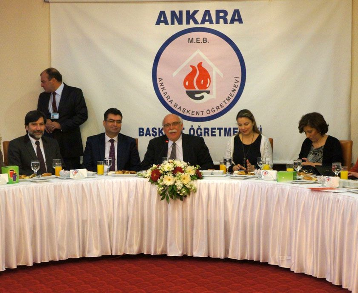 Bakan Avcı\'dan Öğrencilere Sürpriz Ziyaret