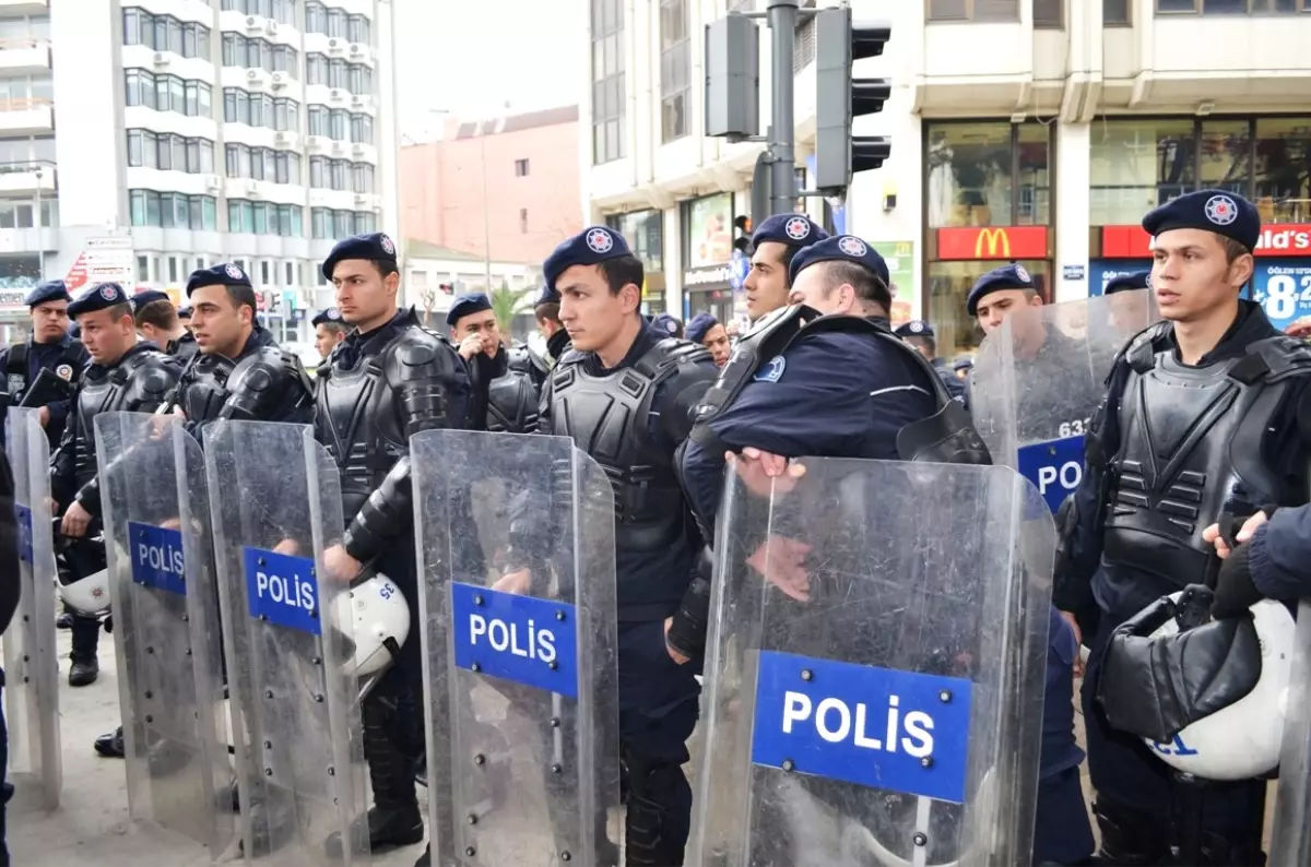 Bakan Müezzinoğlu\'na Yoğun Koruma