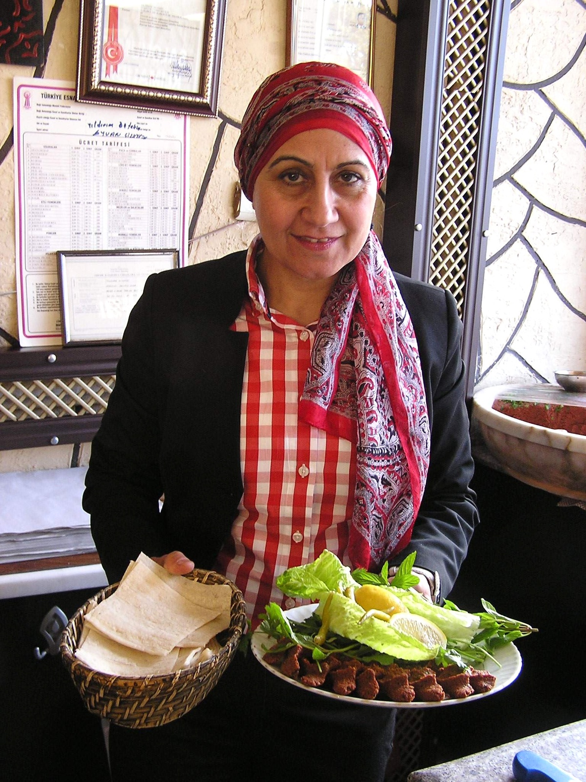 Bulaşıkçı Olarak Girdi Patron Oldu