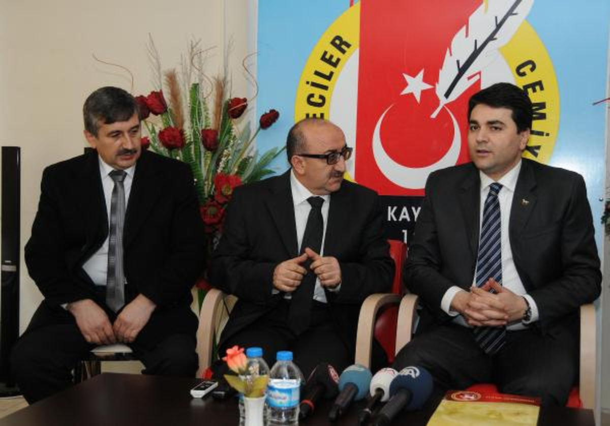 DP Genel Başkanı Uysal: Türkiye Terörist Başından Medet Umamaz