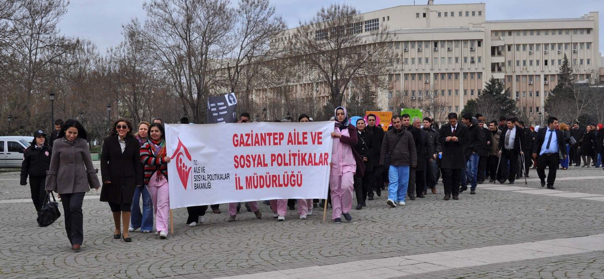 Dünya Kadınlar Günü Kutlamaları Başladı