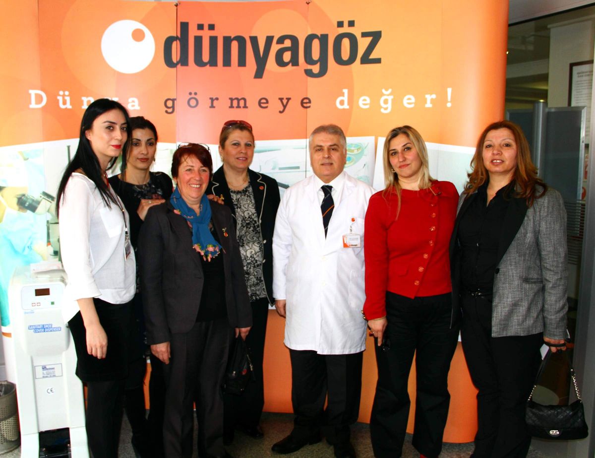 Dünyagöz\'den Kadın Muhtarlara Göz Muayenesi