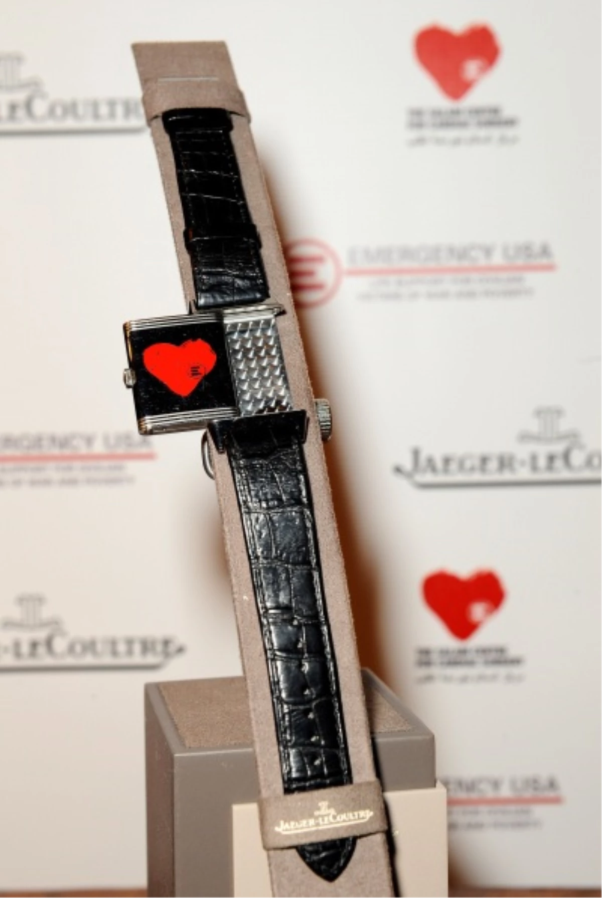 Jaeger-LeCoultre "Açık Kalp - Open Heart" Belgeselini Destekliyor
