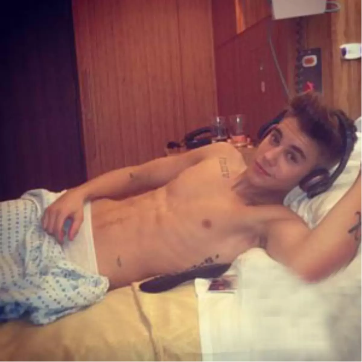 Justin Konser Sırasında Bayıldı