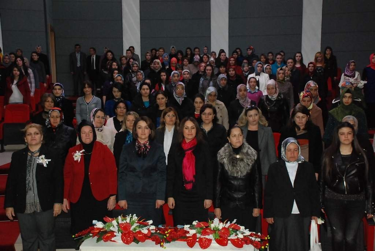 Kadınlar Melikgazi\'nin Çalışmalarından Memnun