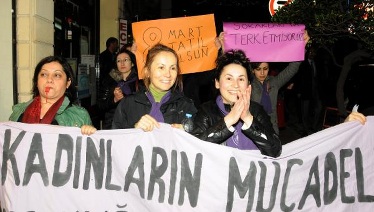 Kesk\'li Kadınlardan Güzellik Yarışmasına Tepki