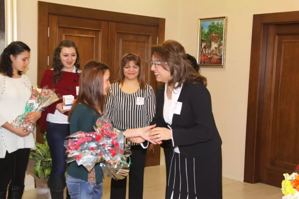 Nükçam\'dan Neü Rektörü Prof. Dr. Filiz Kılıç\'a Kutlama Ziyareti