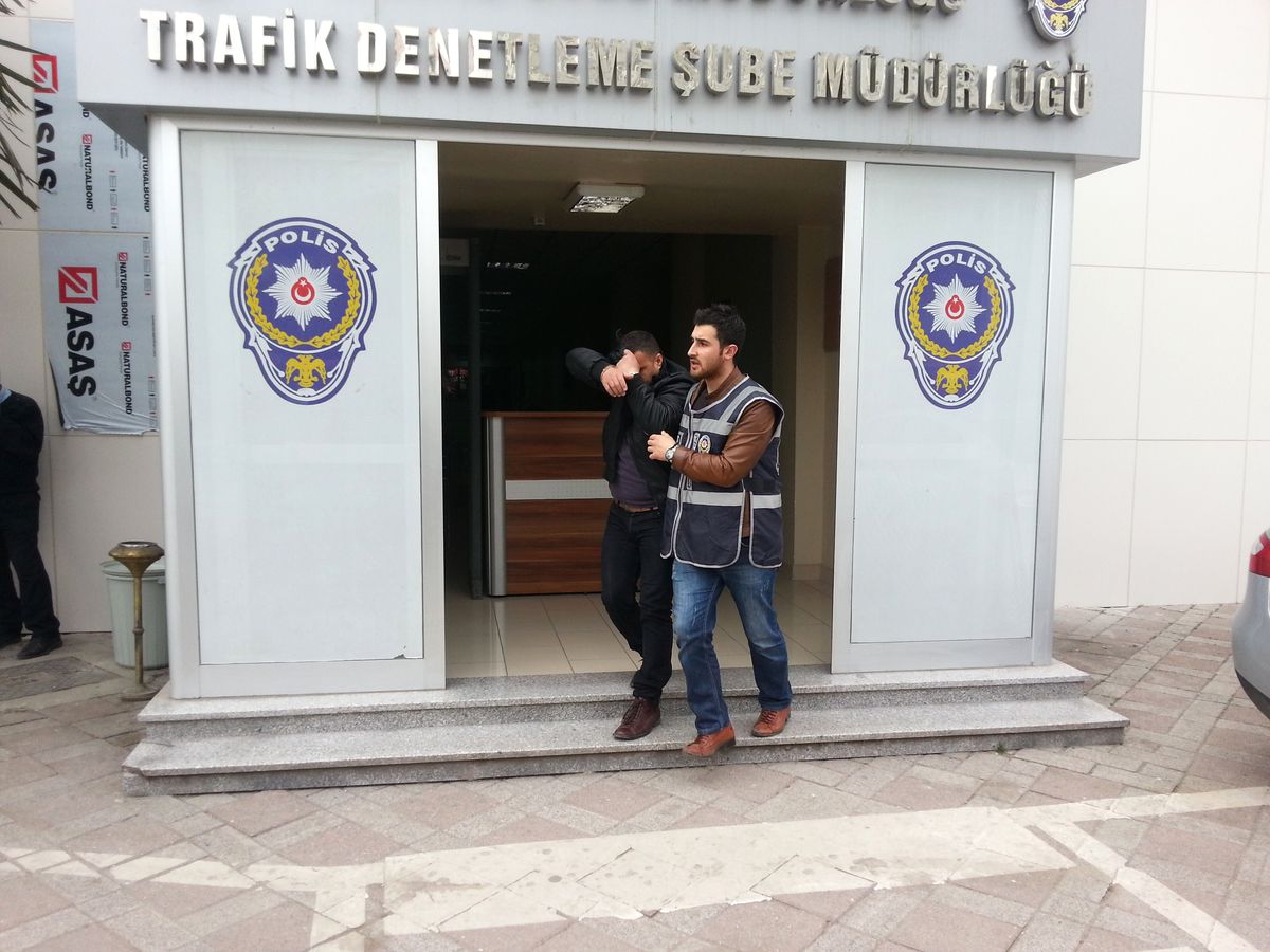 Telefon Hırsızı Yakalandı