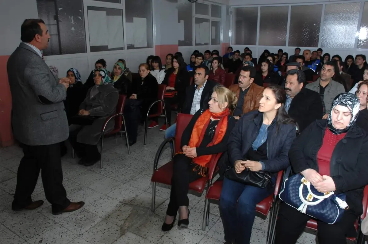 Toplum Destekli Polisten Madde Bağımlılığı Semineri