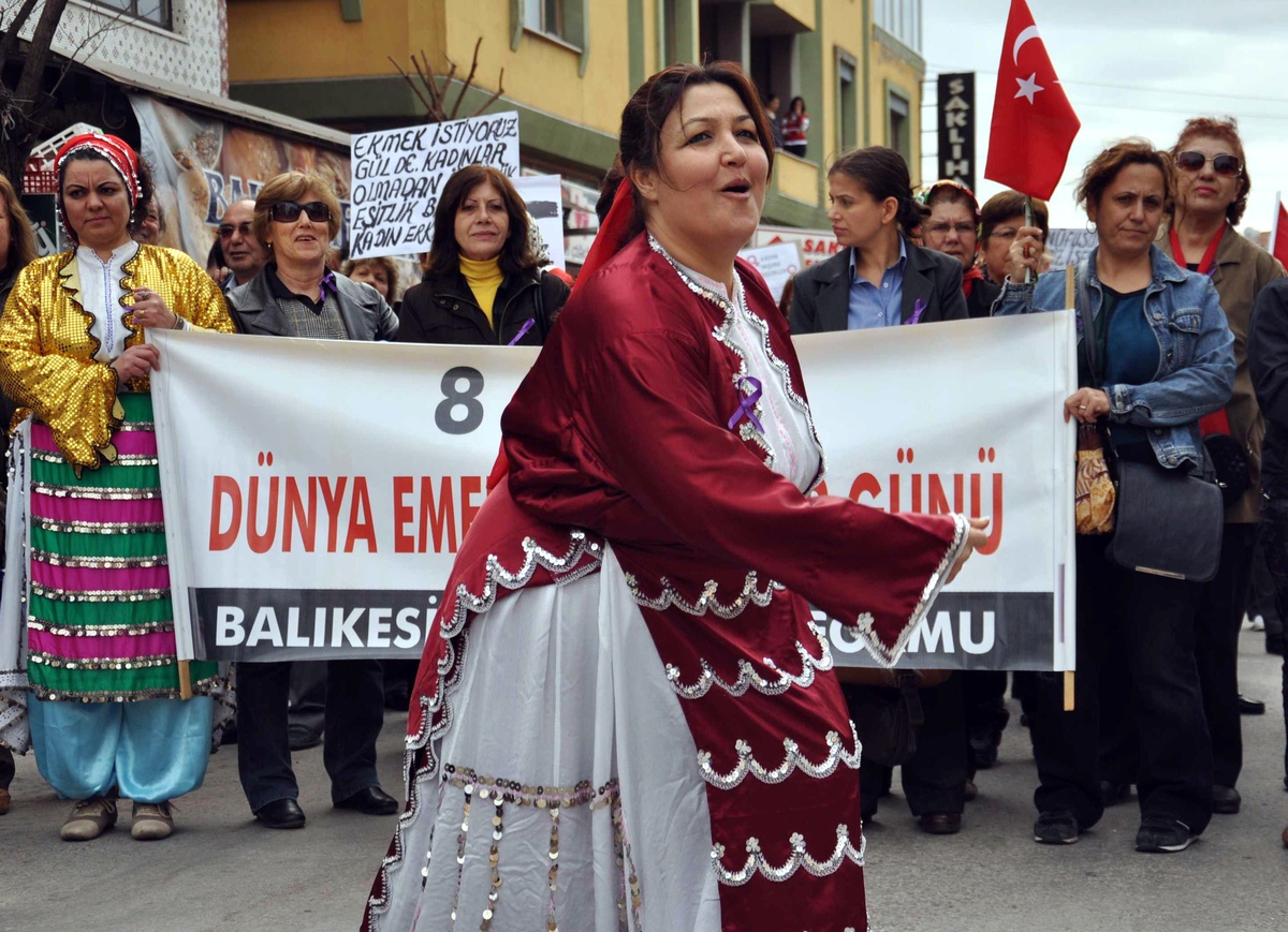 Transseksüel ve Eşcinseller 8 Mart\'ı Kutladı