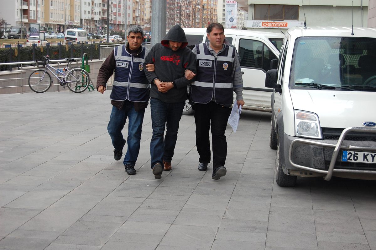 Baltalı Kavganın Altından "Amca Cinayeti Çıktı"