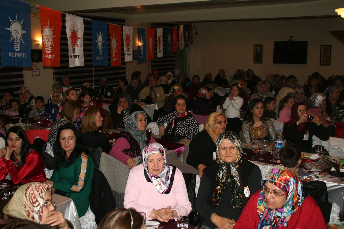 Devrek AK Parti Kadın Kolarından Kadınlara Özel Gece