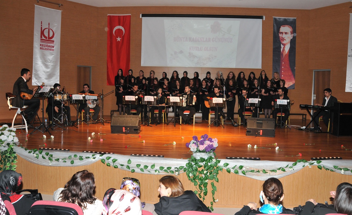 Keçmek Korosu\'ndan Kadınlar Günü Konseri