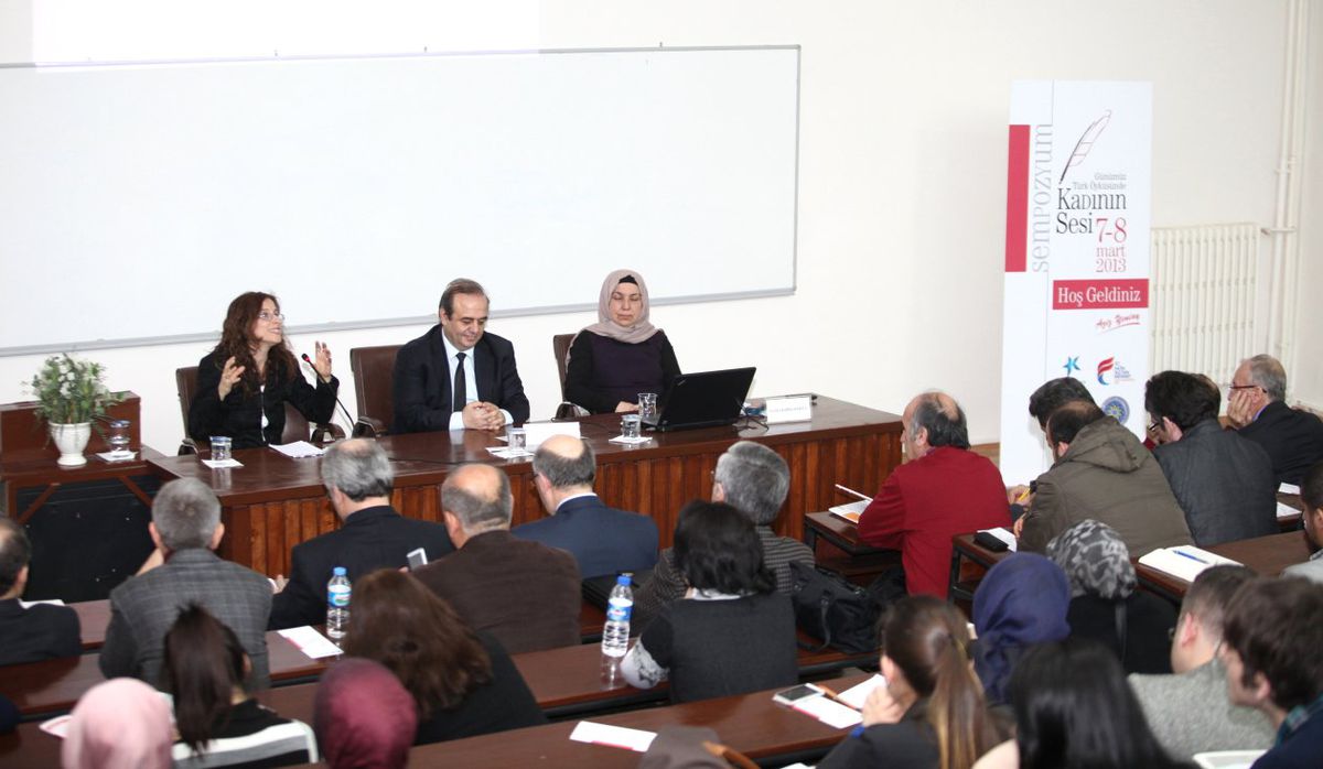 Küçükçekmece\'de "Kadının Sesi"Ne Kulak Verildi