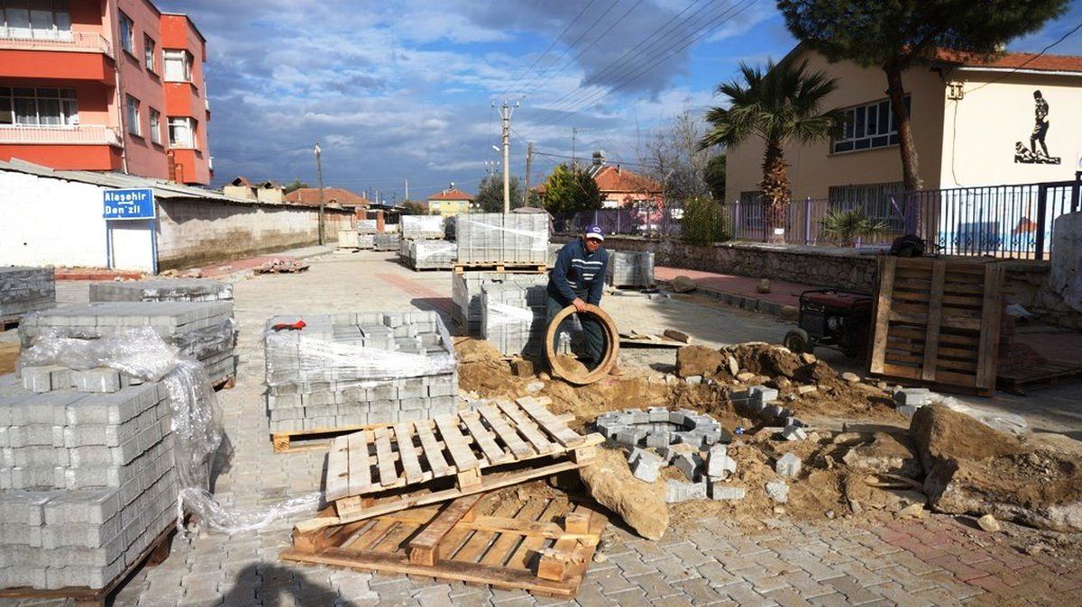 Sarıgöl Kilit Taşlarla Kaplanıyor