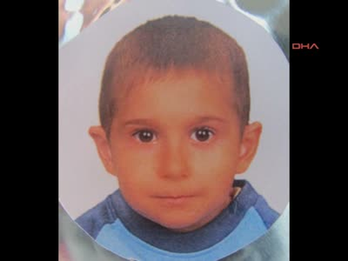 Yalova'da Feci Kaza 3 Ölü, 1 Yaralı )