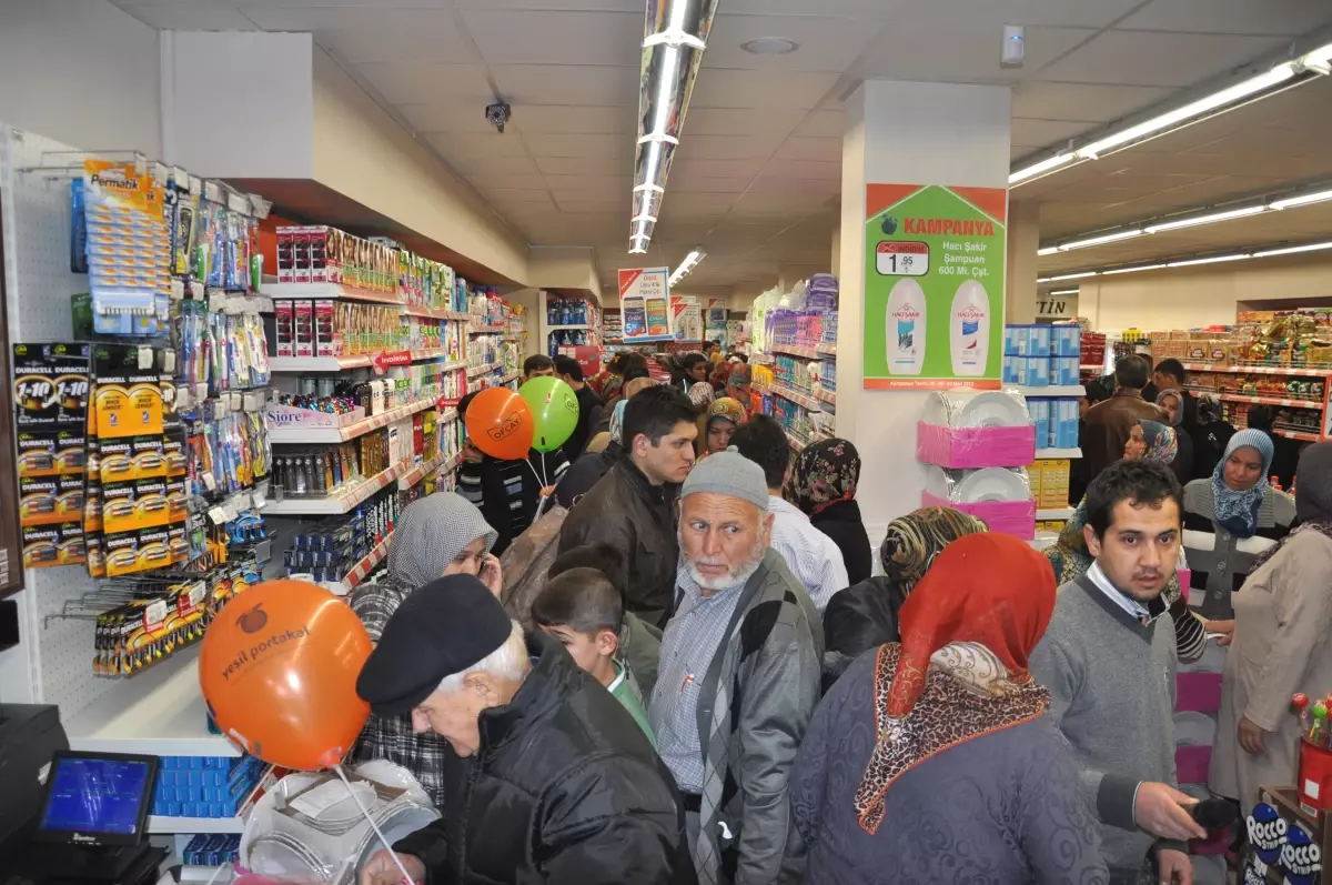 Yeşil Portakal Marketler Zinciri Manisa Genelinde 12. Şubesini Açtı