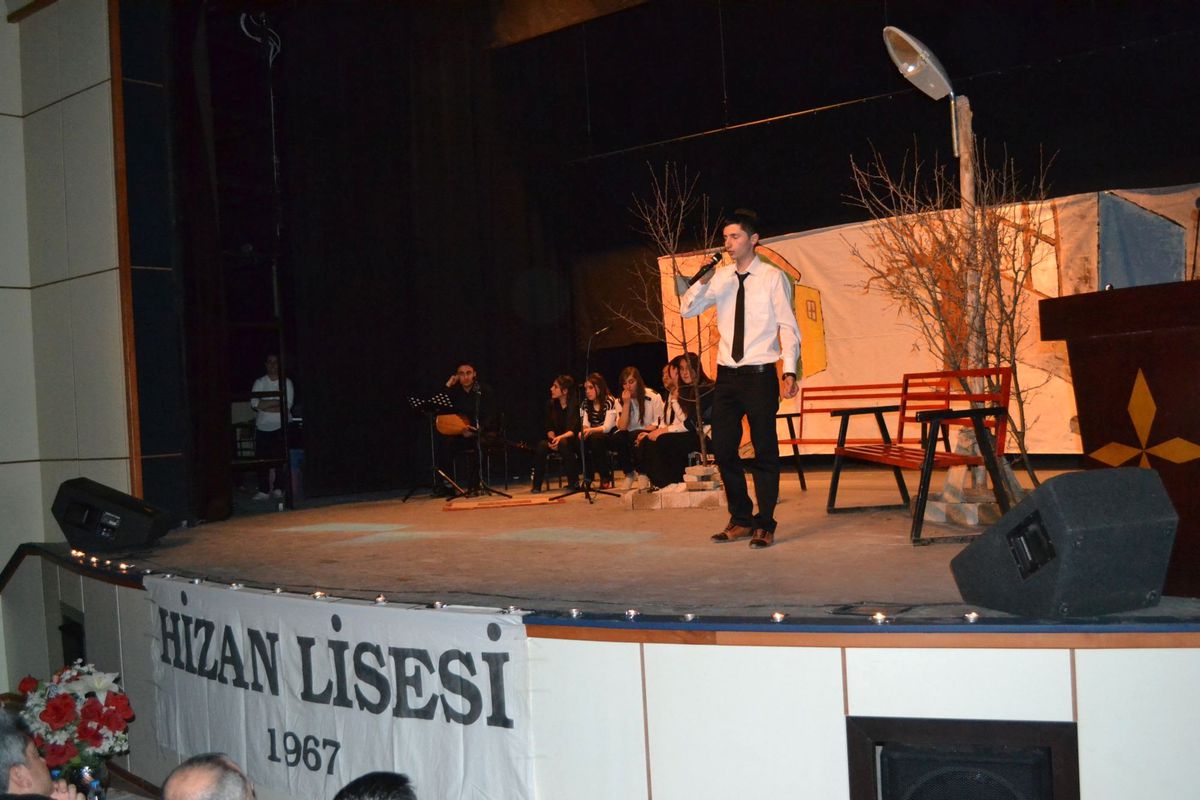 Hizan Lisesi\'nden \'5. Mevsim Şiir Dinletisi\'