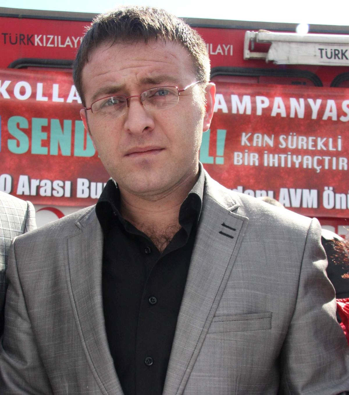 Horon Teperek Kan Bağışladılar