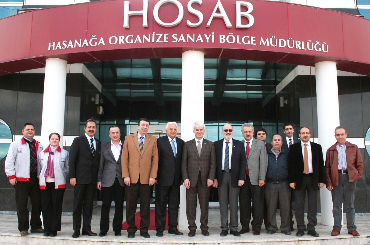 Milletvekili Hüseyin Şahin Hosab\'ın Yol Problemine Çözüm Arıyor