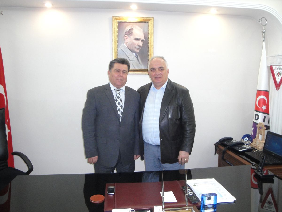 Profesör Doğu\'dan Akın\'a Ziyaret
