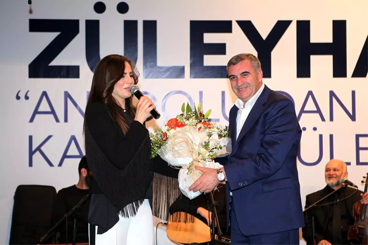 Züleyha\'dan Muhteşem Konser