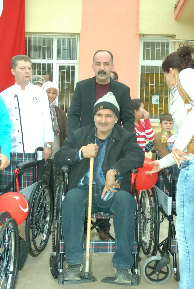 23 Engelli Vatandaşa Tekerlekli Sandalye Son Dakika