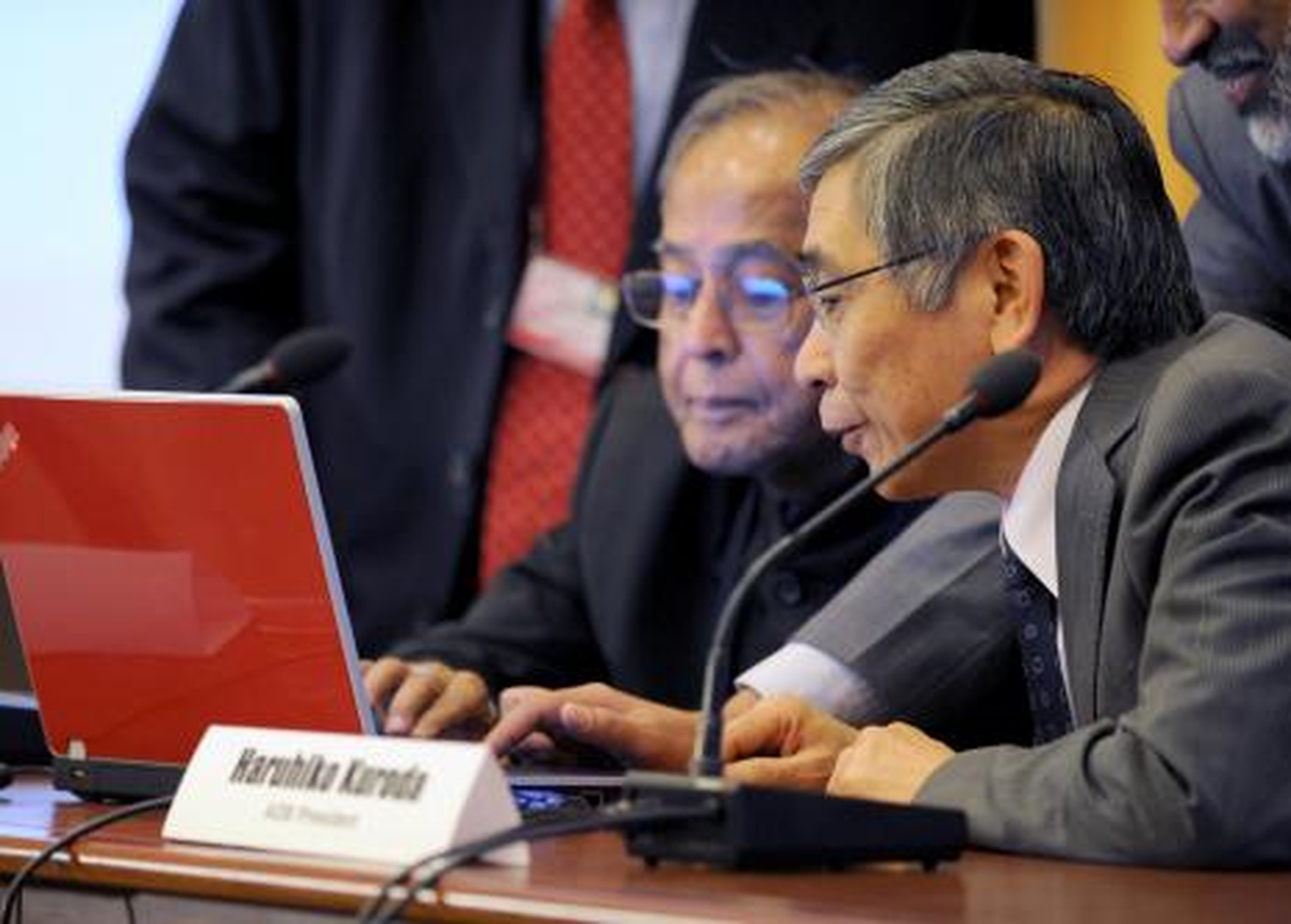 Boj Türev Alışını Değerlendiriyor