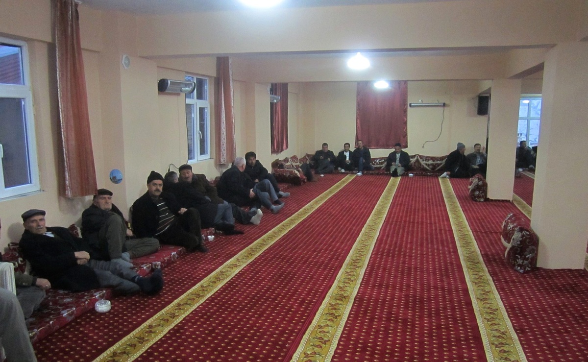 Hakkari\'de 3 Katlı Taziye Evi Hizmete Açıldı