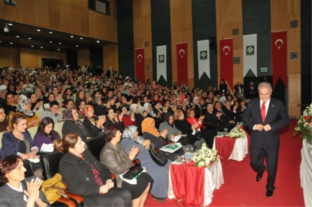 Kadınlara Belediye TSM Korosundan Konser