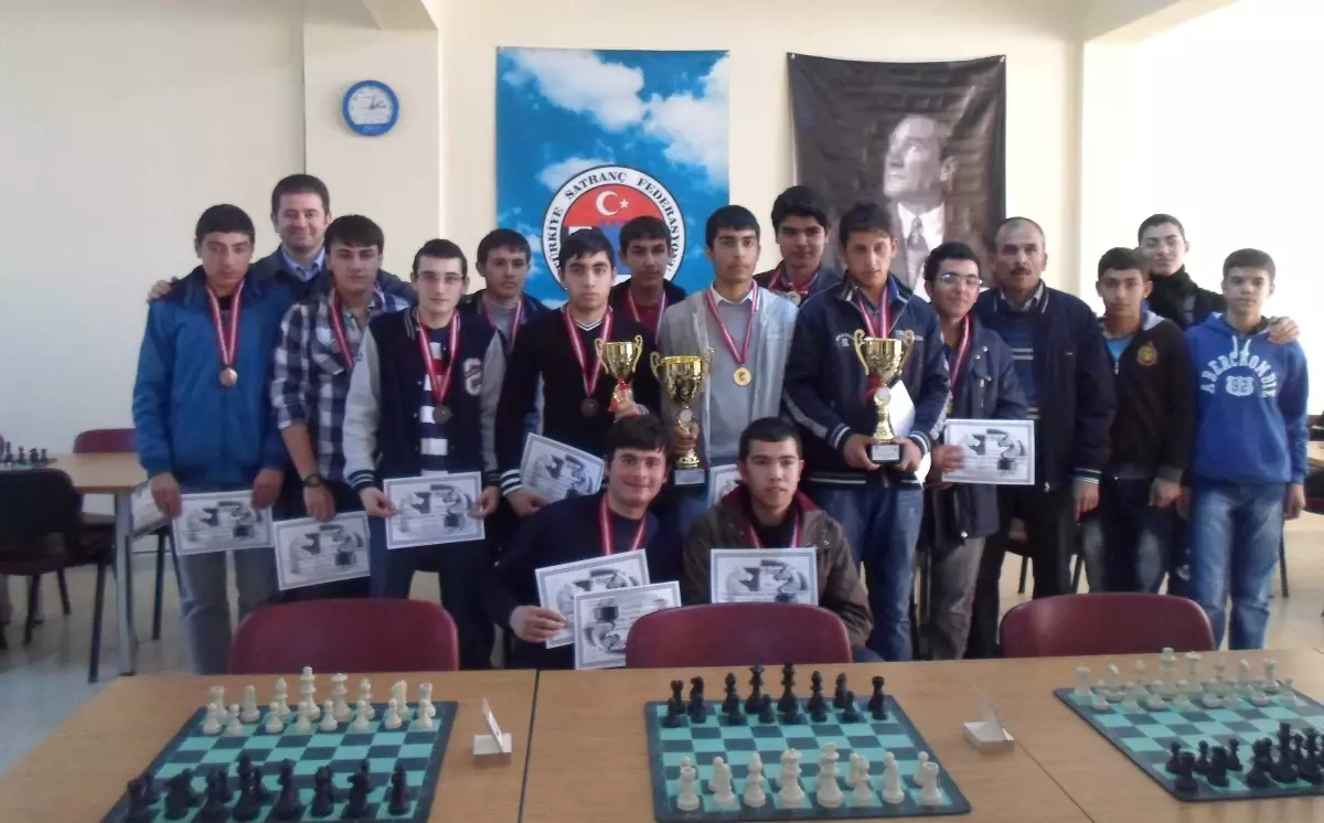 Liseler Arası Takım Satranç Turnuvası Tamamlandı