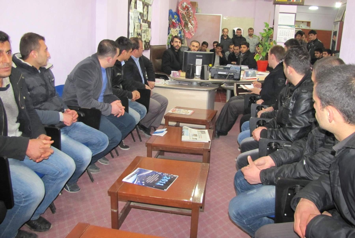Başkan Yazıkan\'dan, İlçe Teşkilatına Ziyaret