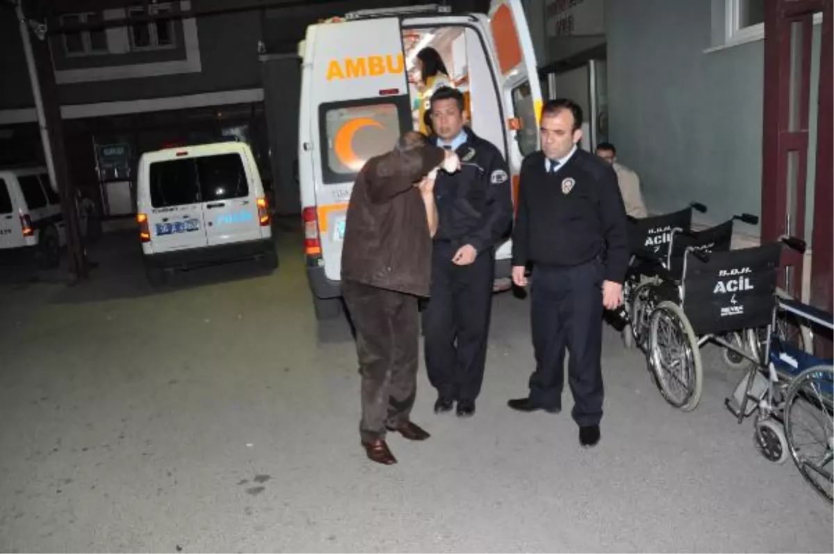 Polis ve Arkadaşını Dövüp, Silahını Aldılar