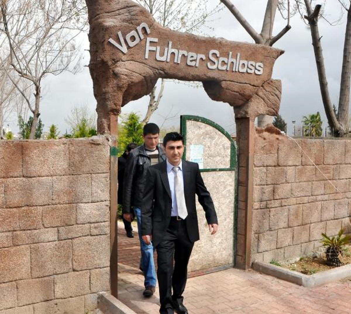 Yediemin Sakladı, İcralık Hayvanların Satışı Yapılamadı