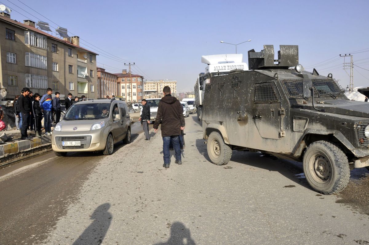 Yüksekova\'da Trafik Kazası, 1 Yaralı