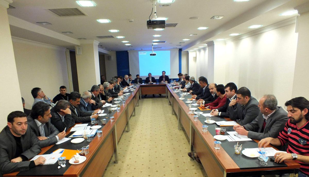 AK Parti İl Başkanlığı\'nda Seçim İşleri Başkanları Toplantı