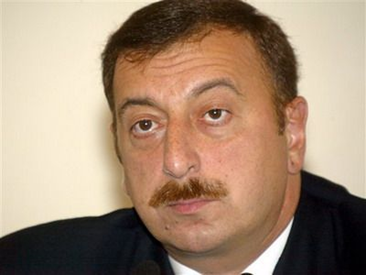 Azerbaycan Cumhurbaşkanı Aliyev, Karadağ\'da