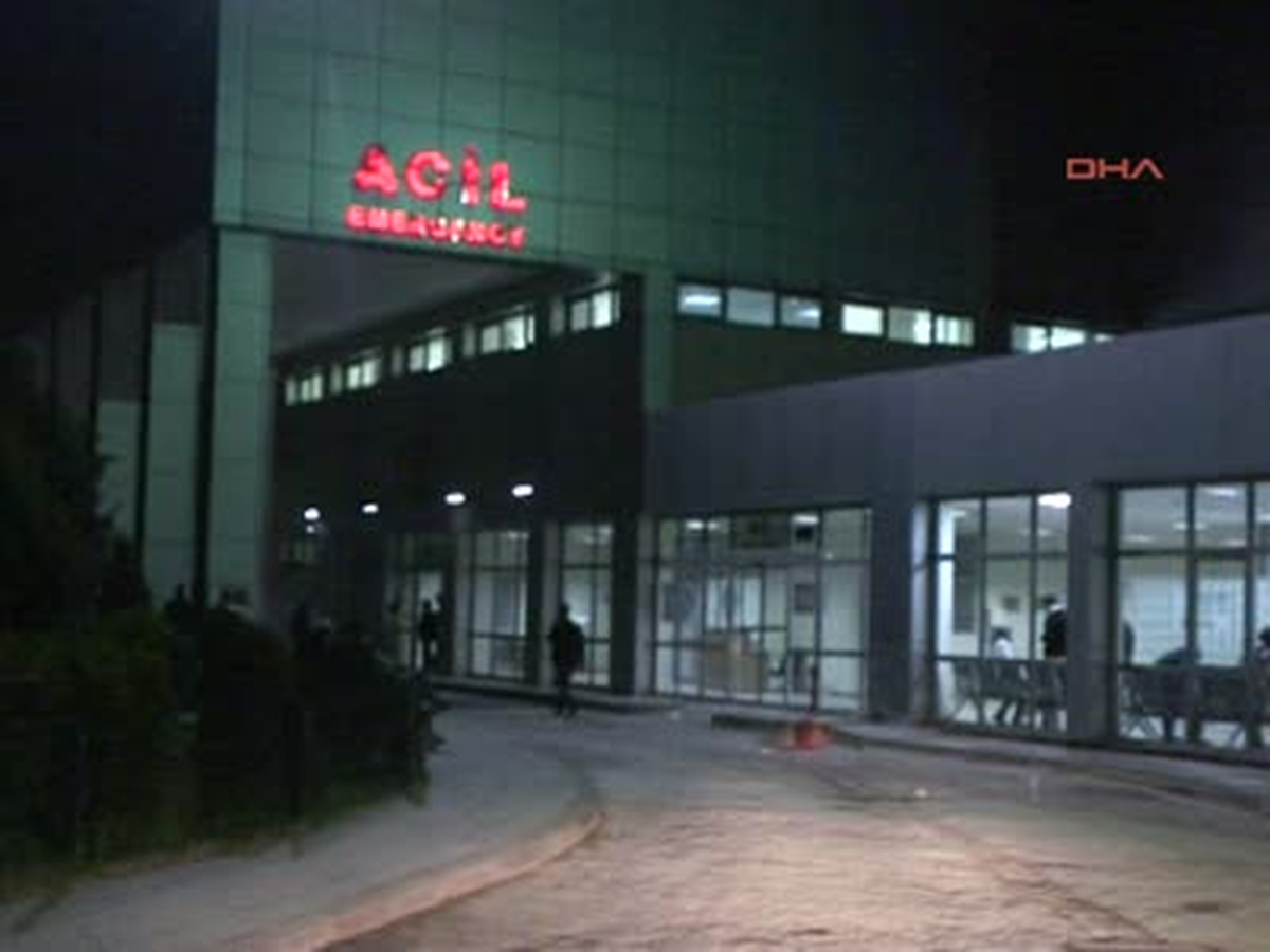 Bakan Ergün, Yoğun Bakım Ünitesindeki Annesini Ziyaret Etti