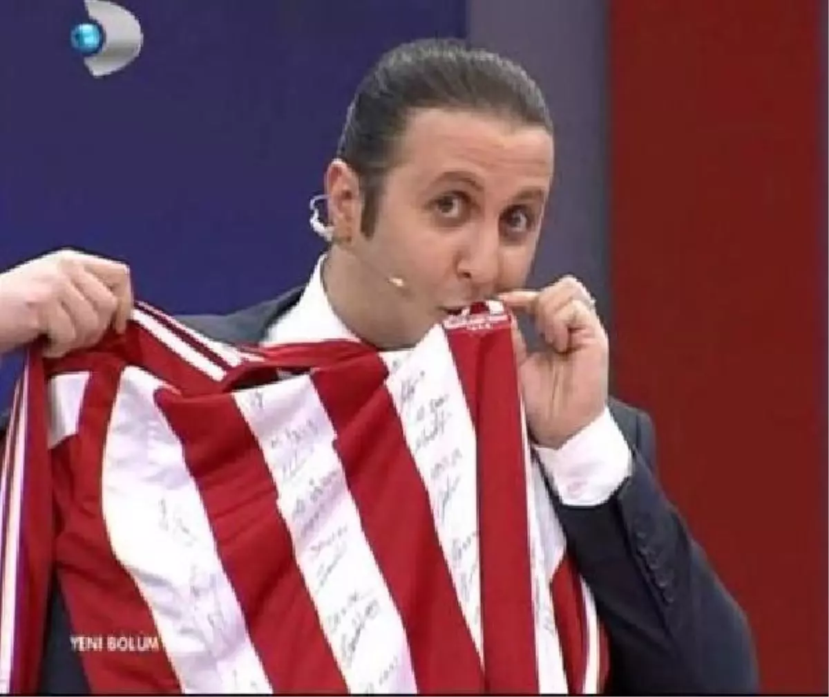 Balıkesirspor\'dan, İlker Ayrık\'a Özel Forma