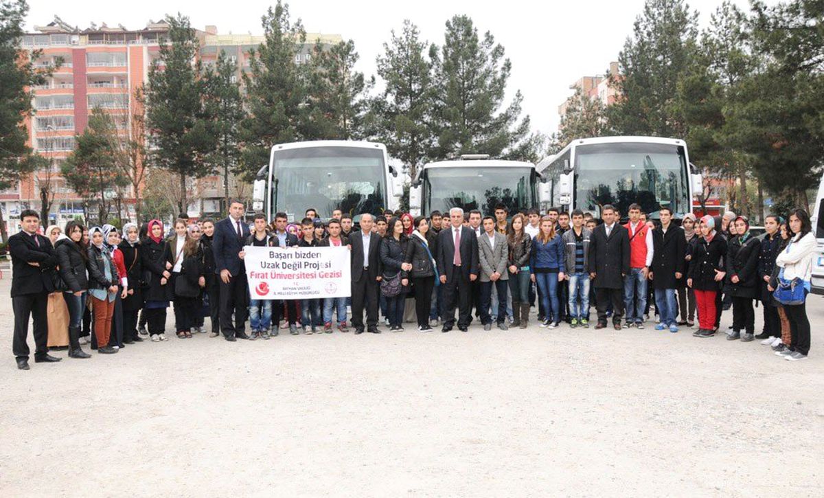 Batman Milli Eğitim Müdürlüğü\'nden Öğrencilere Moral Gezisi